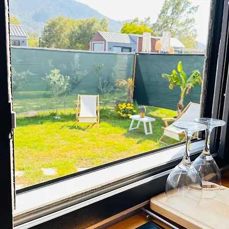 Pera Line Kayakoey * Φετιγιέ